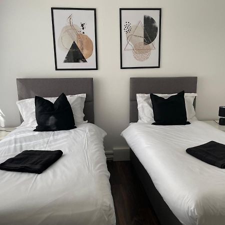 Lovely 2Bedroom 4Mins From Wimbledon Station Londres Exterior foto